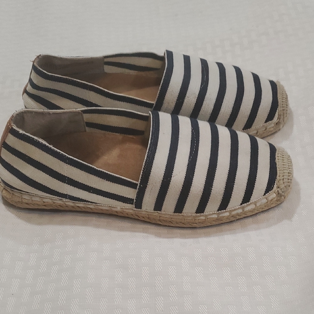 Vionic Valeri  Black and White Striped Slipon  Flats - Picture 3 of 13